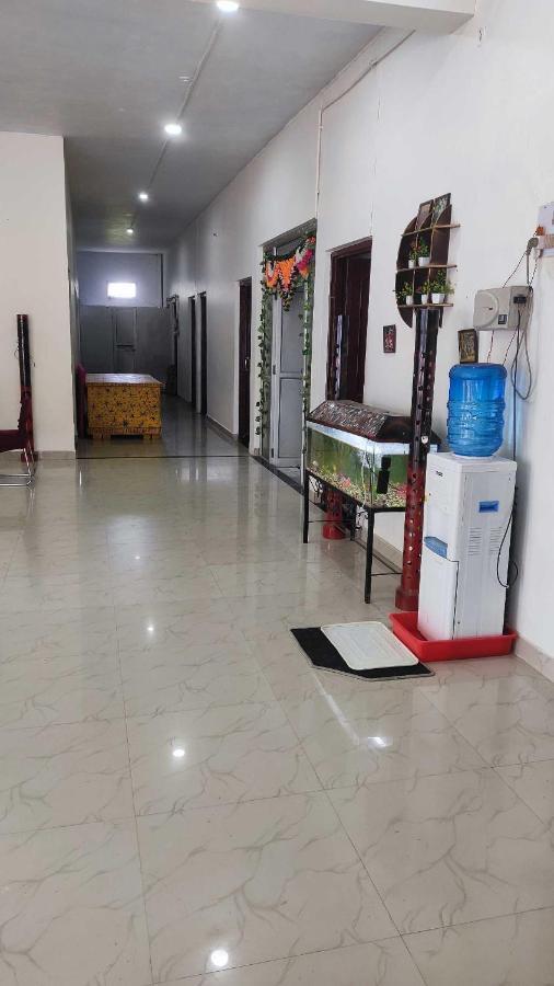 Oyo Lord Buddha Guest House Gorakhpur Exterior foto