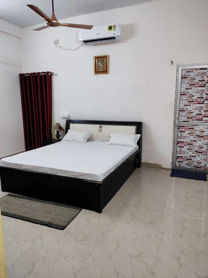 Oyo Lord Buddha Guest House Gorakhpur Exterior foto